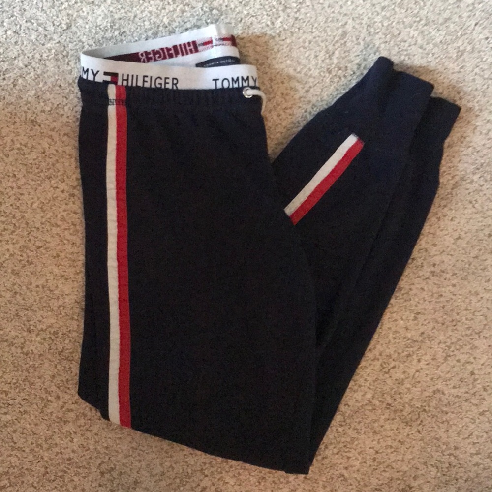 Tommy Hilfiger sweats ❤️🤍💙